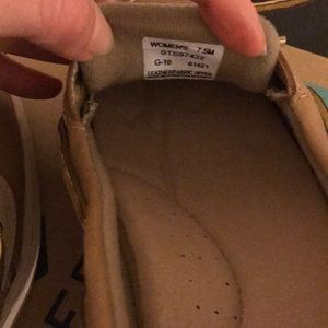 Sperry Shoes - Gold Top Slider Sherry’s Sperry Shoes - Gold Top Slider Sherry’s